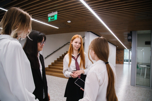 13 учеников СУНЦ НГУ получат стипендию от Фонда «Эндаумент НГУ»