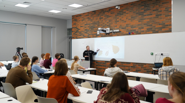 В СУНЦ НГУ завершились марафоны по подготовке к Всесибирской открытой олимпиаде школьников