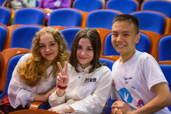 «До сих пор не верится»: ученица ФМШ выиграла Всероссийскую олимпиаду по биологии