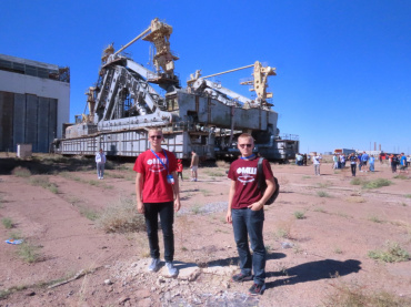 Ученики СУНЦ НГУ стали свидетелями старта экипажа МКС на космодроме Байконур