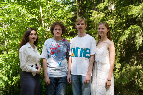«Было не просто»: ученики ФМШ - стобалльники на ЕГЭ по математике и русскому
