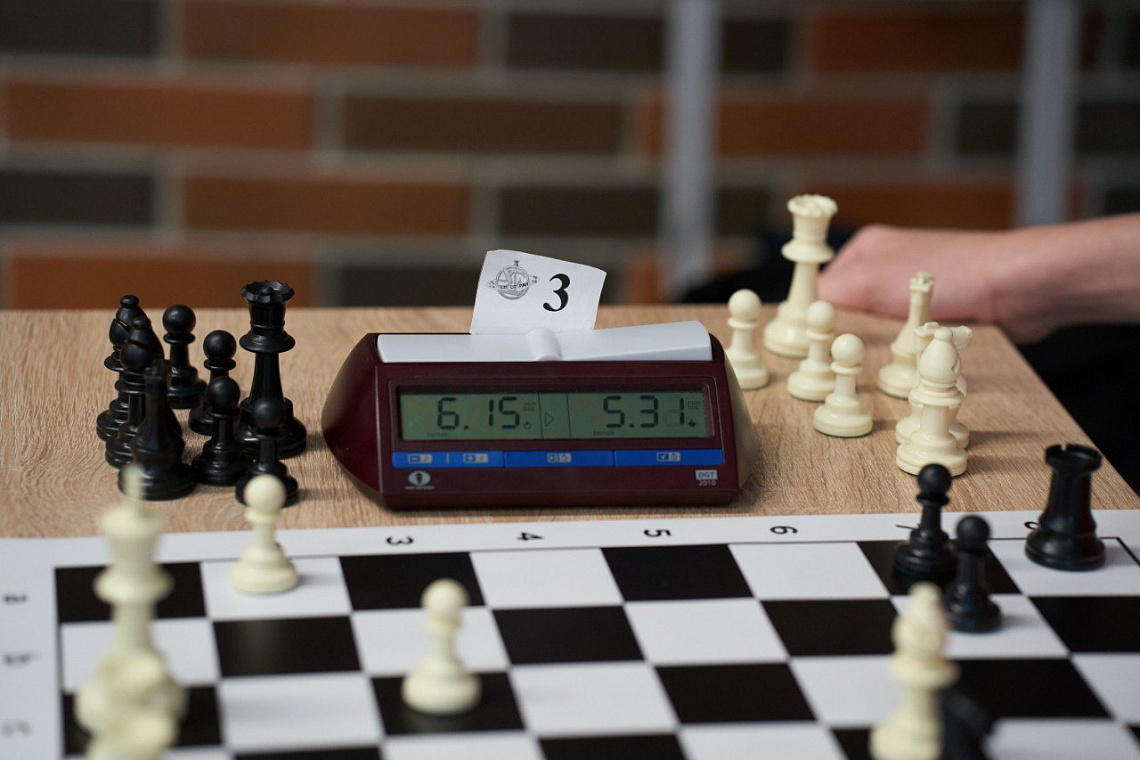 Прием заявок на открытое первенство СУНЦ НГУ по шахматам 