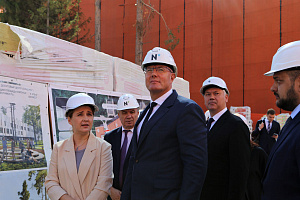 Вице-премьер Дмитрий Чернышенко оценил ход строительства корпусов СУНЦ НГУ
